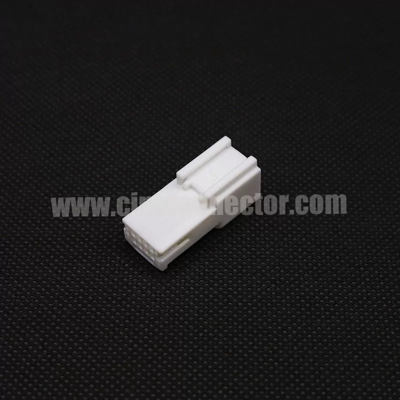 8 pin male TE Connectivity Automotive AMP connector housing 1565804-1
