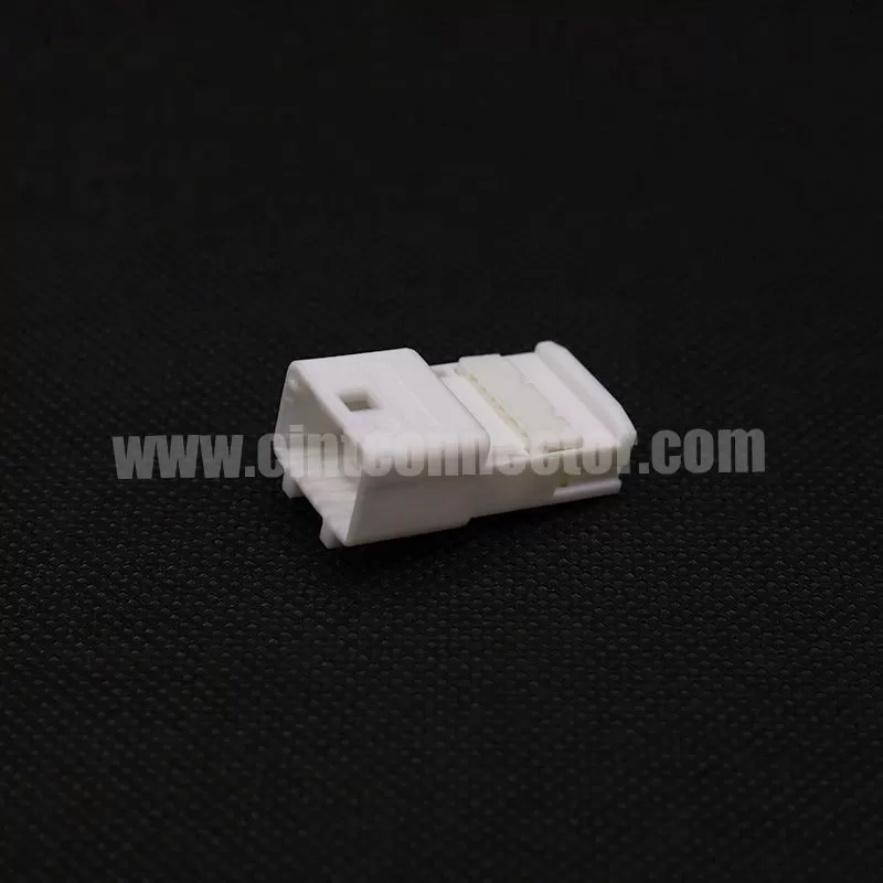 12 pin male TE Connectivity Automotive AMP connector housing 1473407-1