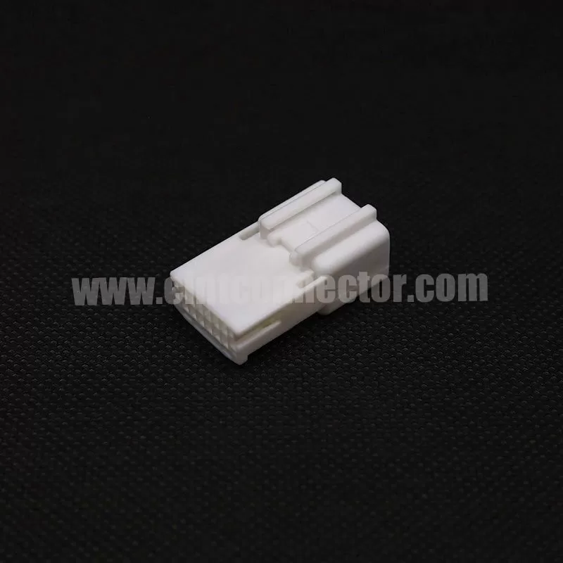 12 pin male TE Connectivity Automotive AMP connector housing 1473407-1
