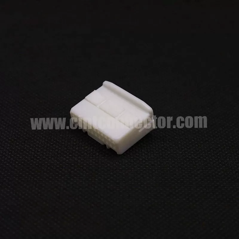 24 pin female TE Connectivity AMP 1318917-1 90980-12200 Connector for audio navigation reversing rearview mirror 