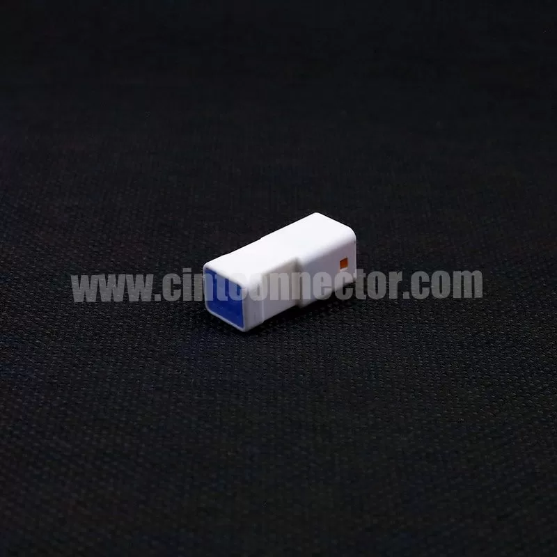 08T-JWPF-VSLE-D 8 pin male waterproof JST Connector for auto plug