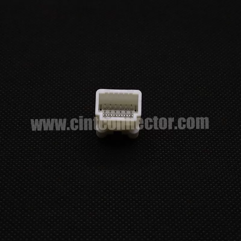 12 pin TE Connectivity Tyco Amp 1473898-1 electronic PCB male connector auto plug