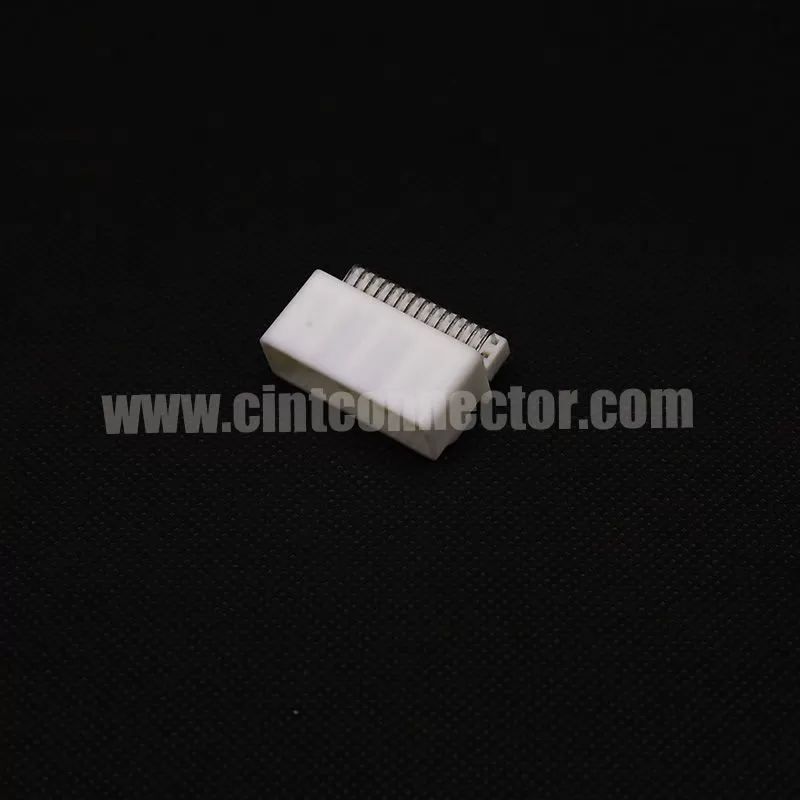 28 pin male TE AMP PCB header connector 1565373-4 wire to board plug
