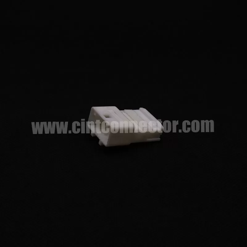 16 pin male cable harness connector TE AMP 1473410-1 wire to wire plug housing