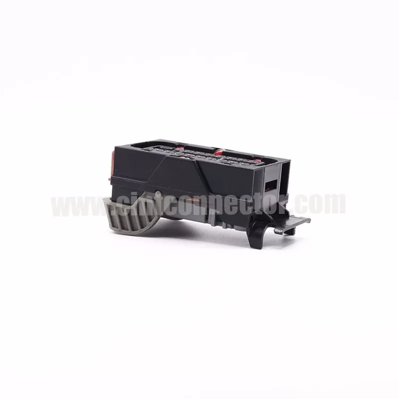 73 pin TE 15358860 15357142 15452126 automotive ECU female connector housing