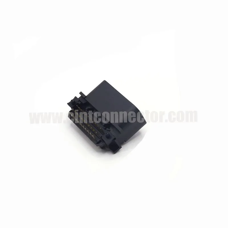 33 pin wire to board TE 1554458-2 automotive male PCB connector ECU Yamaha motorcycle connectivity